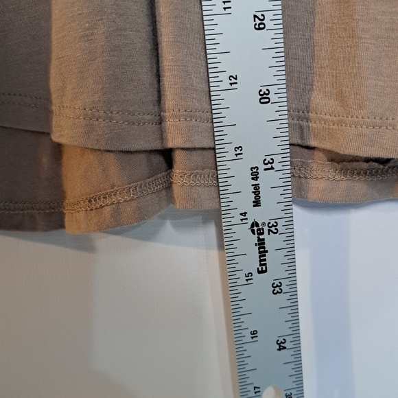 NWT Vision USA Blouse XL Leapoard Trim Tan Free Flowing V-Neck New - Picture 7 of 7